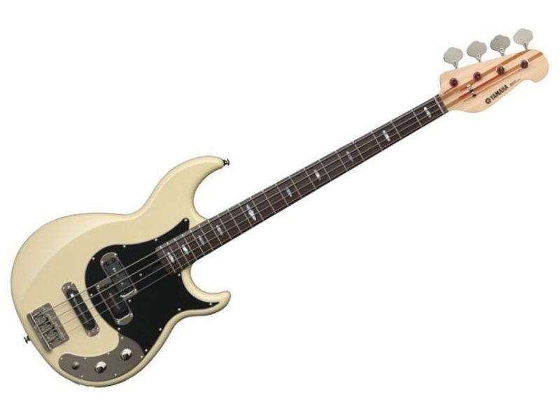 Yamaha BB2024X Vintage White / Case